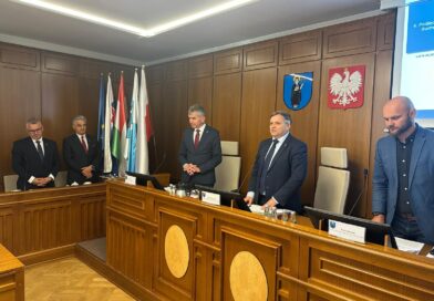 Wotum zaufania dla Burmistrza Starego Sącza Jacka Lelka. Rada doceniła kierunek rozwoju miasta.